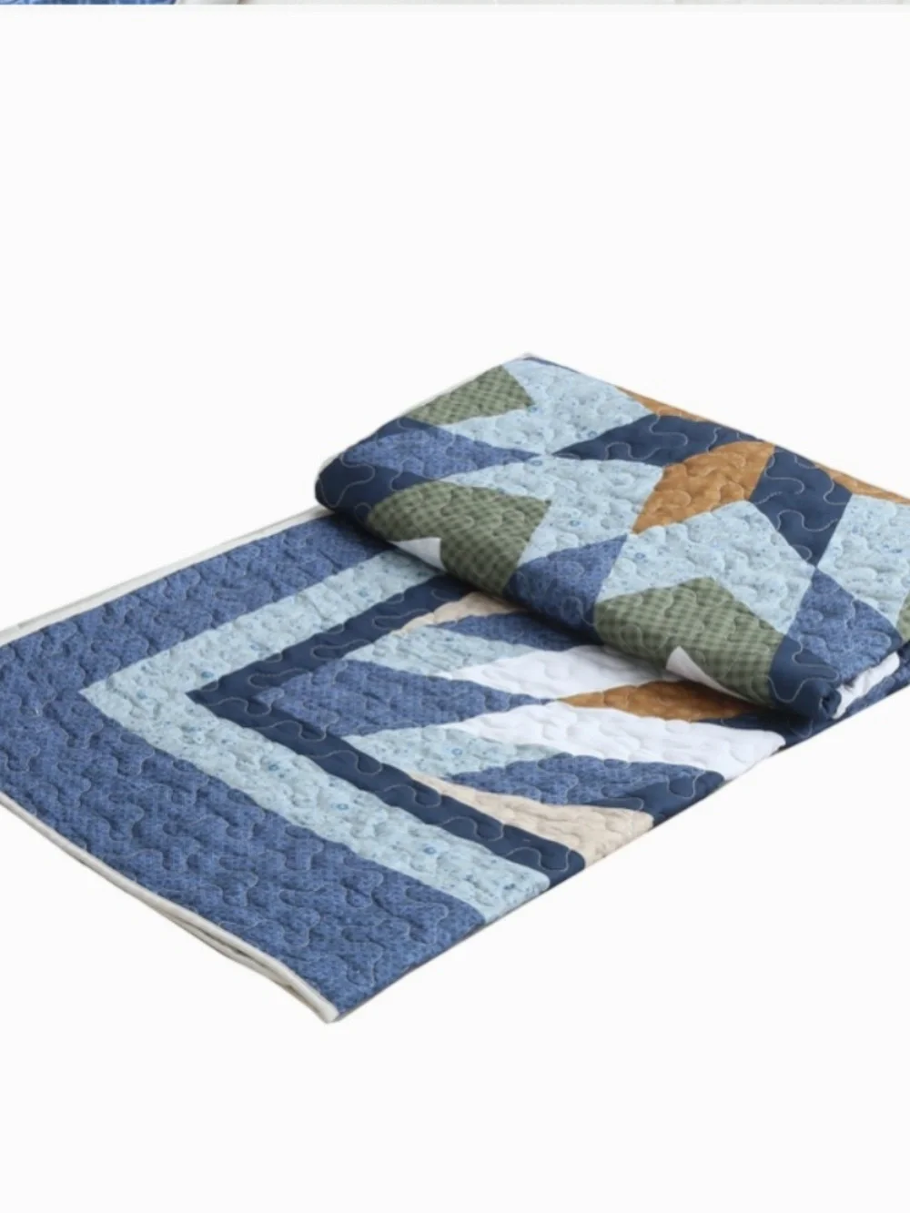 Starburst Farmhouse Printed Quilted Throw Blanket